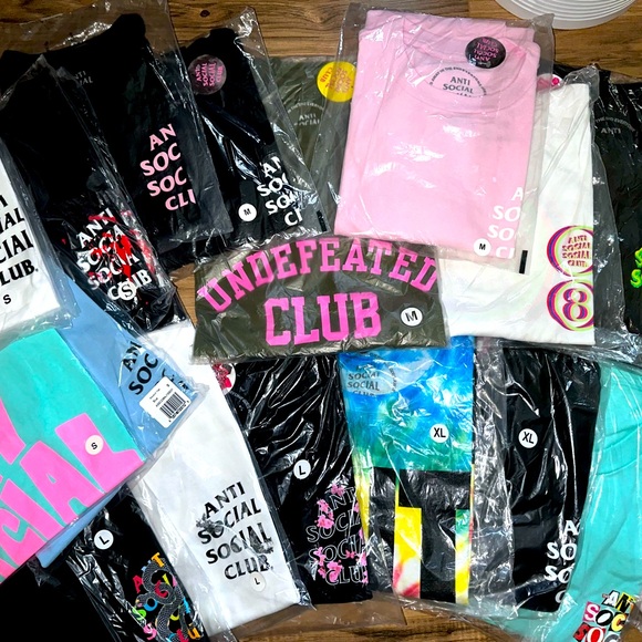 UPDATES — 👀NEW CLOSET WEEKLY PEEK 👀 Men’s & Women’s - NEW BRANDS & INVENTORY - Picture 5 of 17